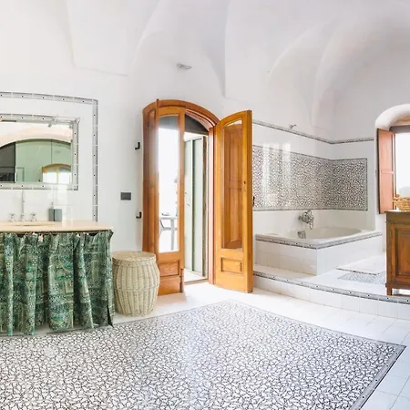 La Chianca Amara Panoramica 펜션