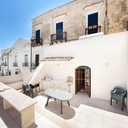 La Chianca Amara Panoramica 펜션 *